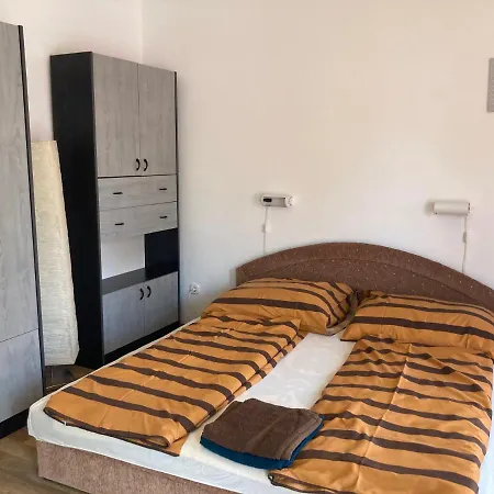 Málnabokor Apartamento *