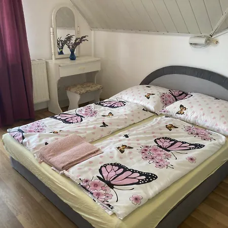 Málnabokor * Siófok